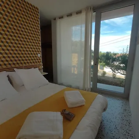 Carre De Lune 3* Villeneuve-lès-Avignon