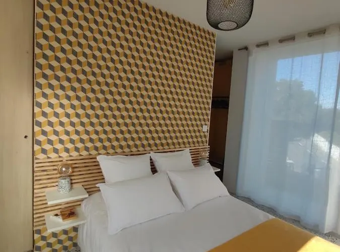 Carre De Lune Bed & Breakfast Villeneuve-lès-Avignon